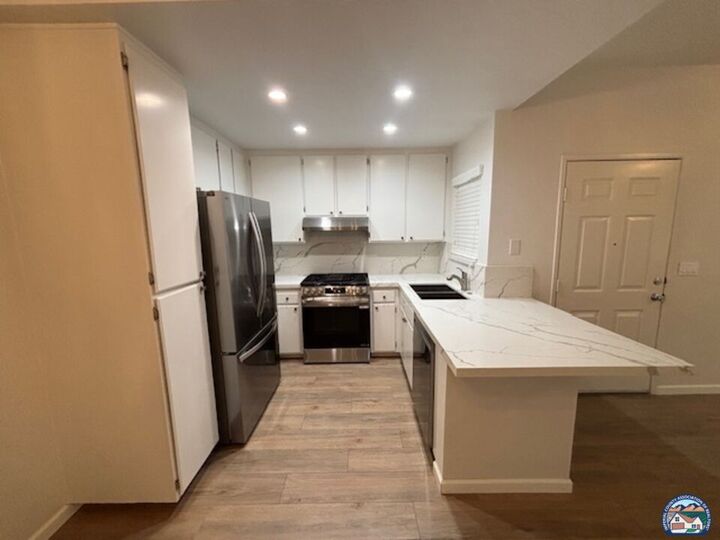 Property Photo:  1000 Rodeo Dr 420  CA 92251 