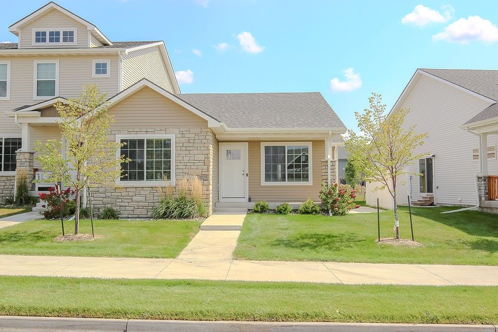 Property Photo:  2029 S Warrior Lane  IA 50263 
