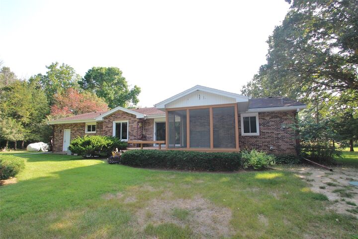 Property Photo: 9751 NW 126th Avenue IA 50226