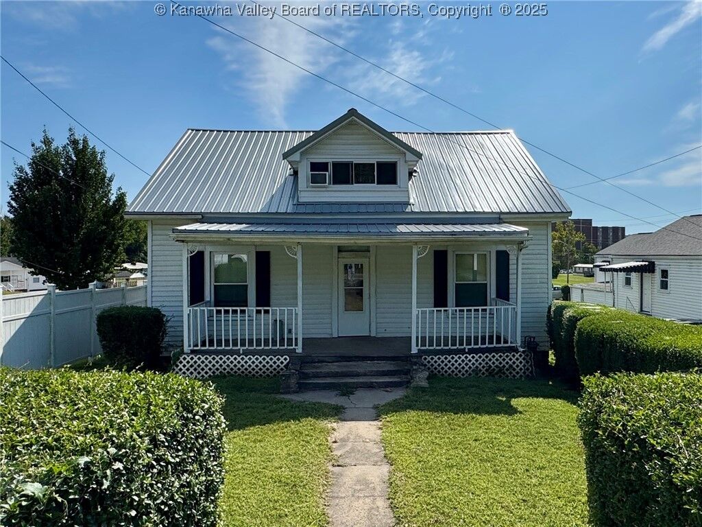Property Photo:  4023 Fairlawn Avenue  WV 25064 