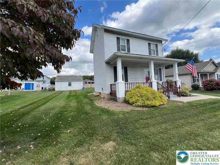 Property Photo: 614 Heckman Avenue PA 18064