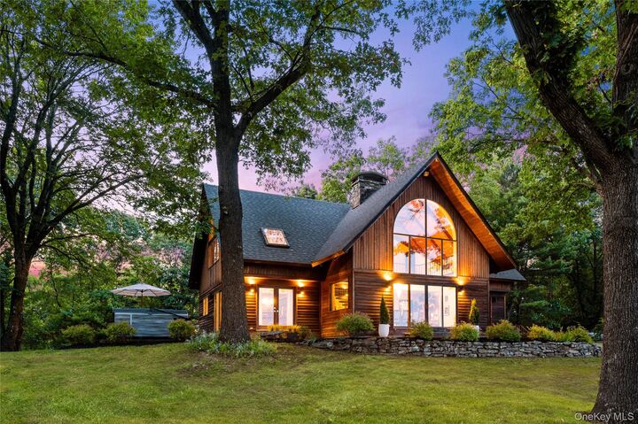 Property Photo:  407 Boulevard  NY 12401 