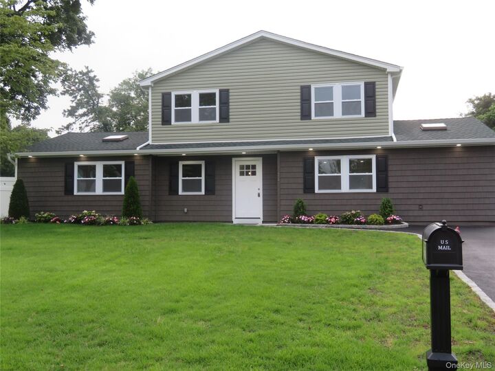 Property Photo:  22 Shamrock Lane  NY 11720 