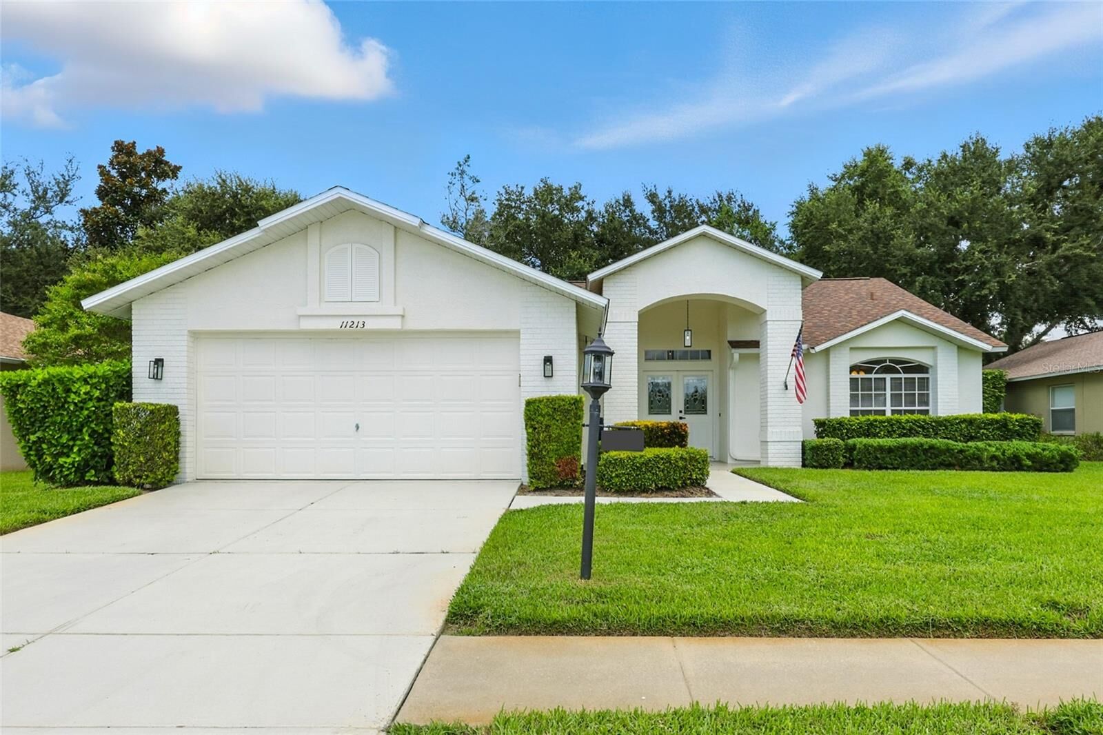 Property Photo: 11213 Brooklawn Drive FL 34667