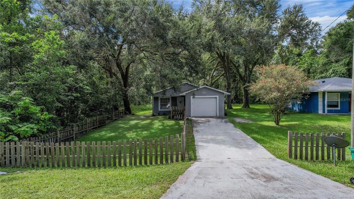Property Photo: 600 W Clarke Street FL 34785