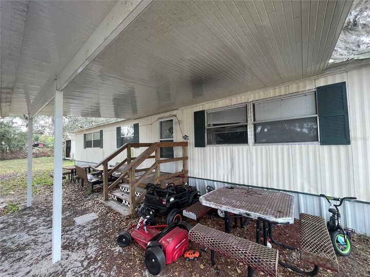 Property Photo:  4385 Dietz Road  FL 33830 