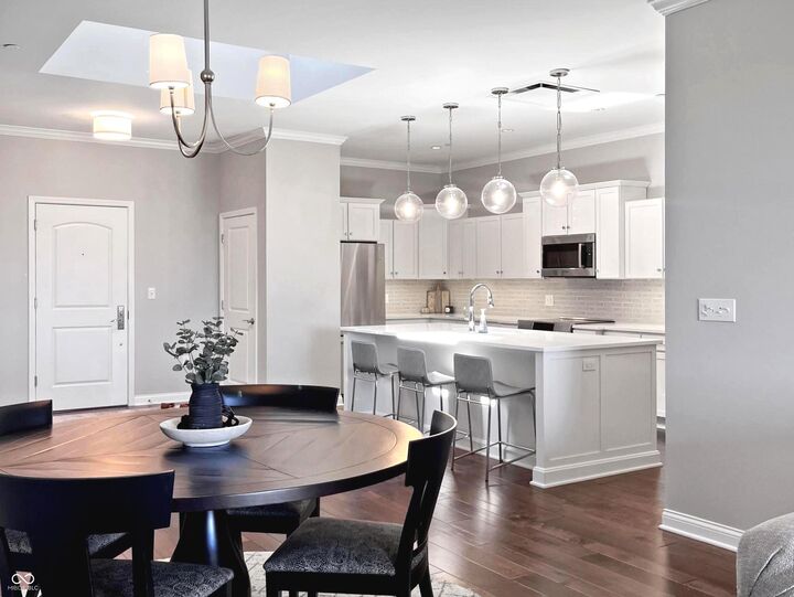 Property Photo:  720 S Rangeline Road 703  IN 46032