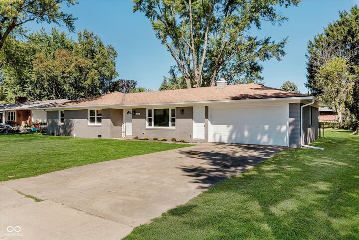 Property Photo:  1610 E 45th Street  IN 46013 