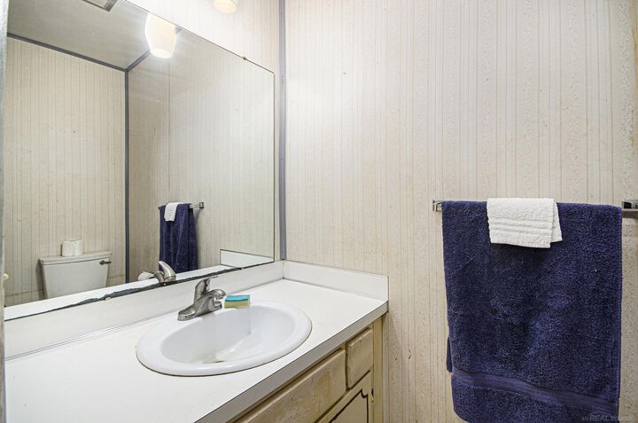 Property Photo: 8811 Marr Road MI 48003