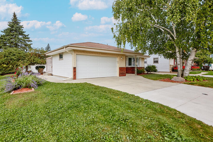 Property Photo: 4053 S 91st St WI 53228
