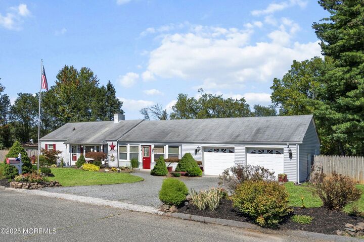 Property Photo:  5 Bucks Lane  NJ 07746 