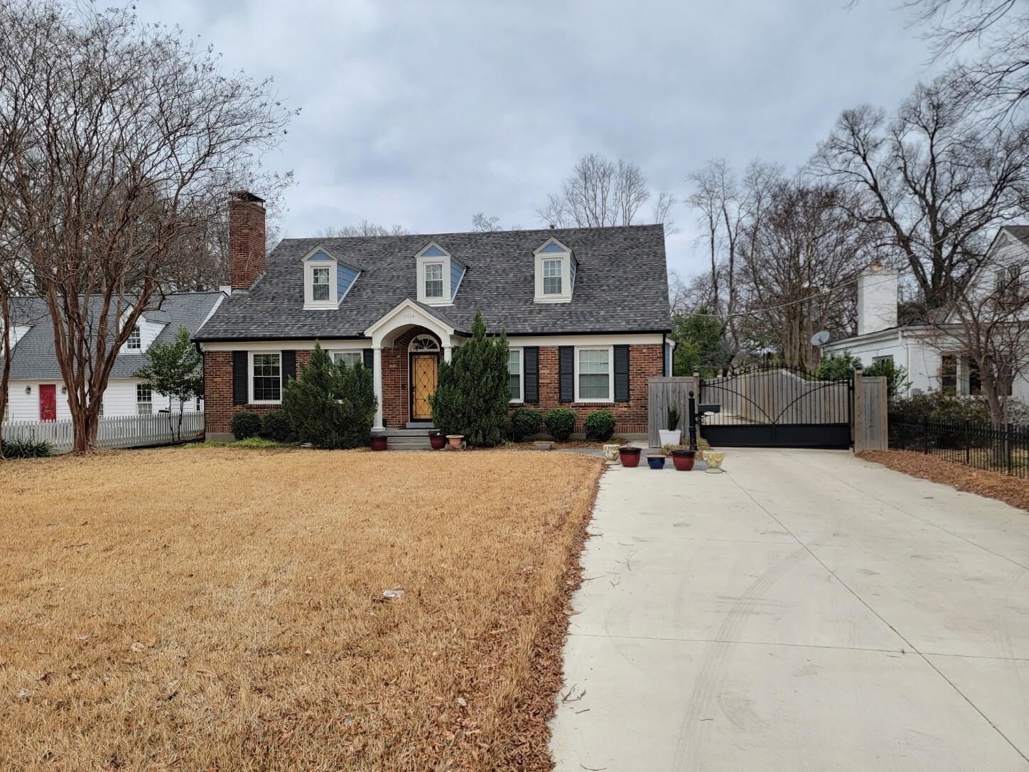 Property Photo: 3616 Central Ave TN 38111