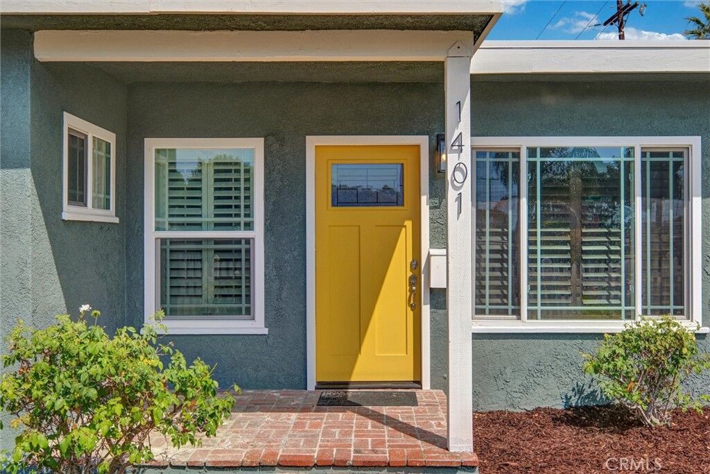 Property Photo: 1401 W 165th Street CA 90220