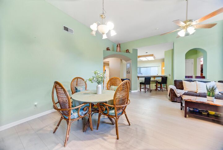 Property Photo: 7100 Sunbridge Lane CA 95828