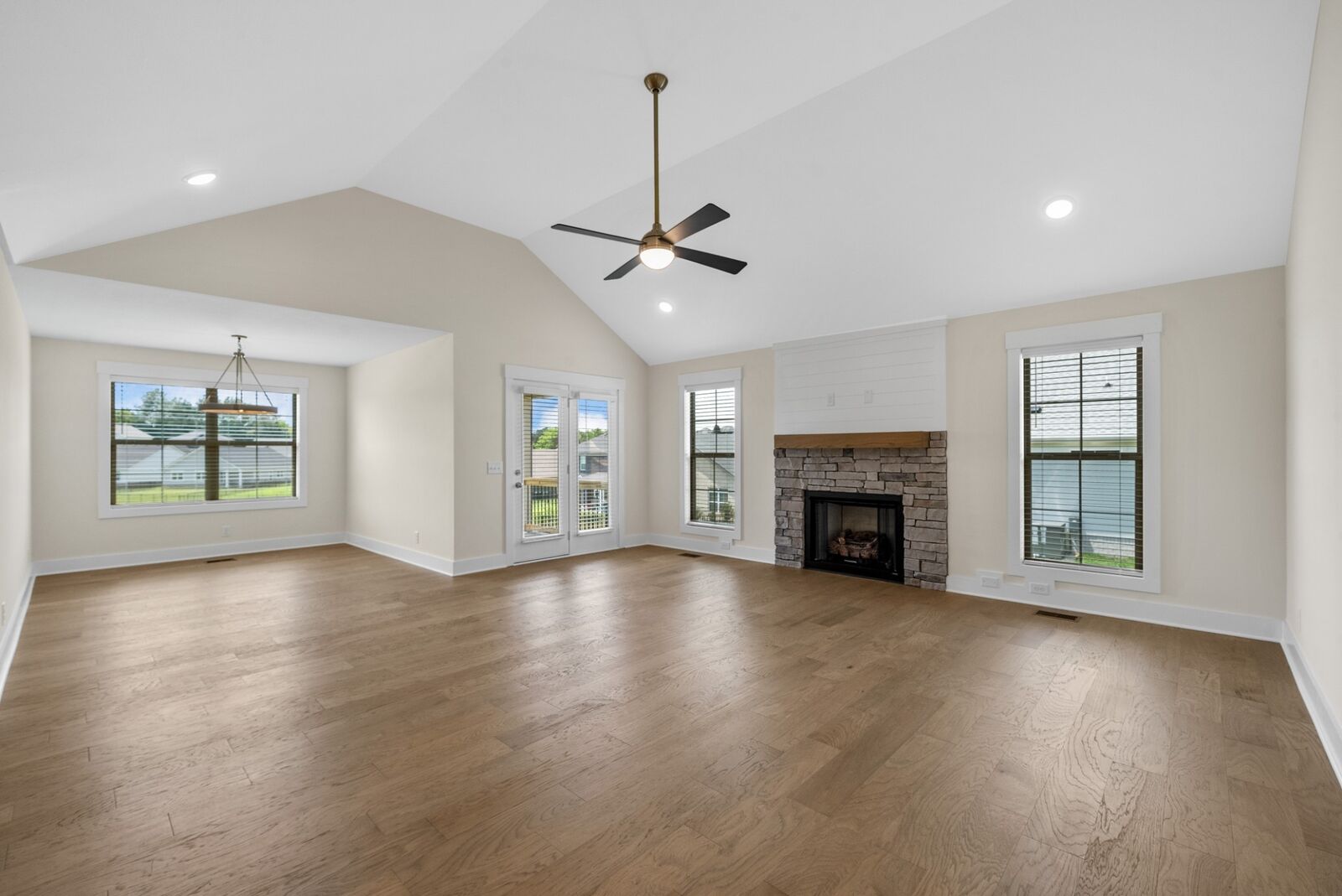 Property Photo:  1605 Collins View Way  TN 37043