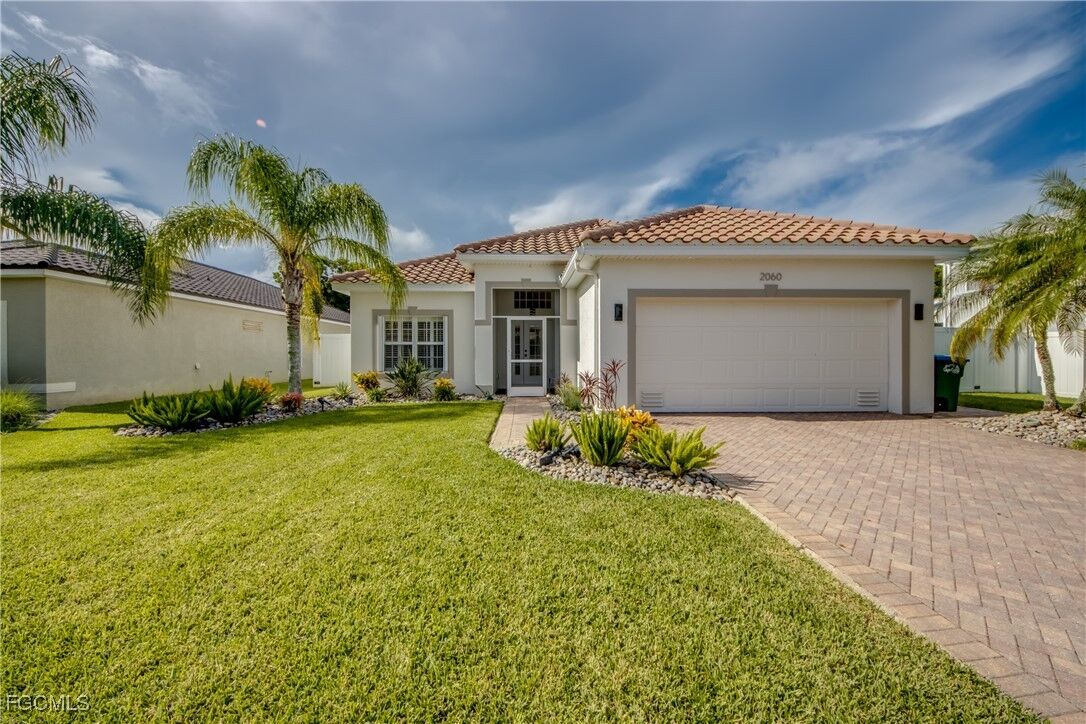 Property Photo:  2060 Cape Heather Circle  FL 33991 