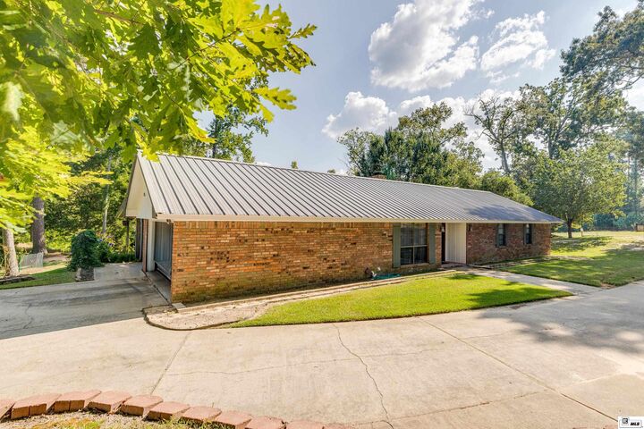 Property Photo: 171 Chimney Hill Road LA 71291