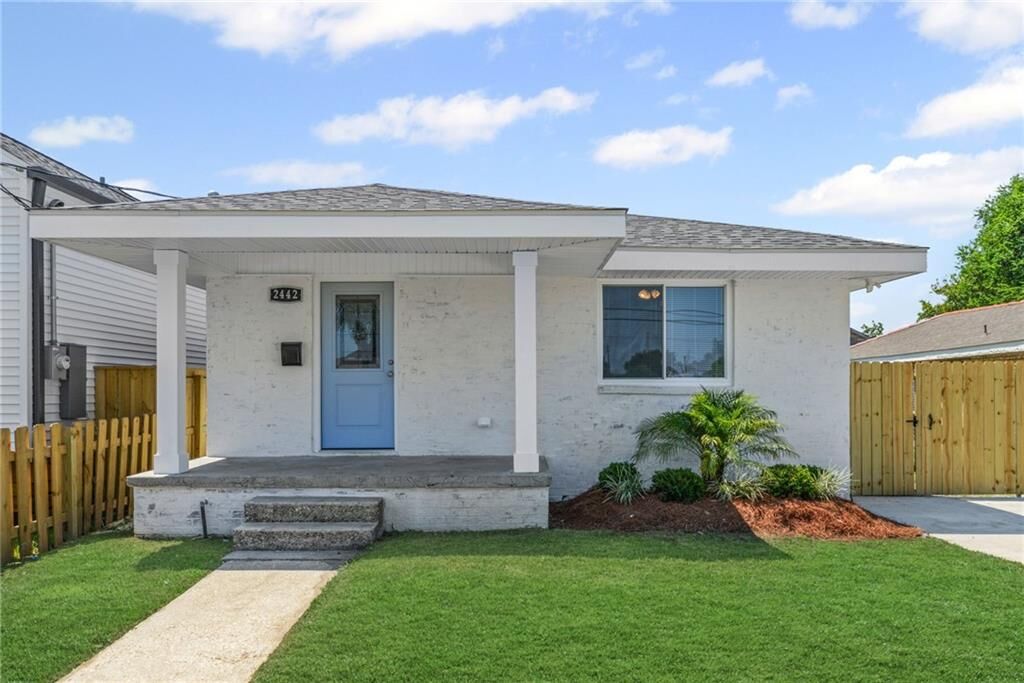 Property Photo:  2442 Huey P Long Avenue  LA 70053 