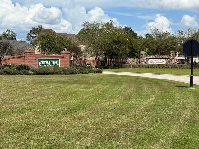 Property Photo:  265 La Chenier Drive  LA 70461