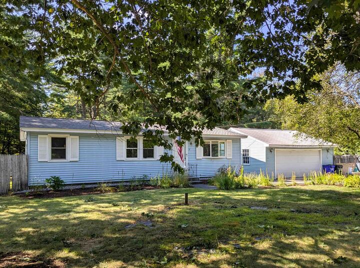 Property Photo:  37 Chatel Road  NH 03045 