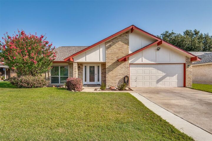 Property Photo:  2315 Sharpshire Lane  TX 76014 