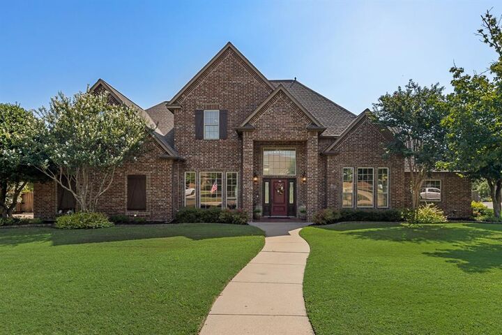 Property Photo:  2230 Woodlands Circle  TX 76065