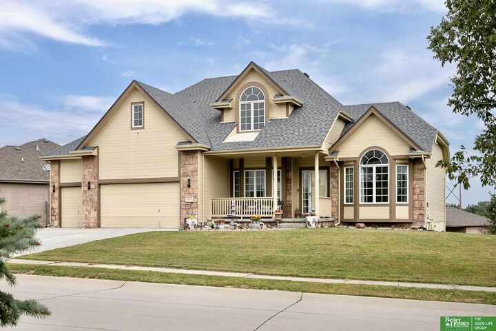 2004 Longview Street  Papillion NE 68133 photo