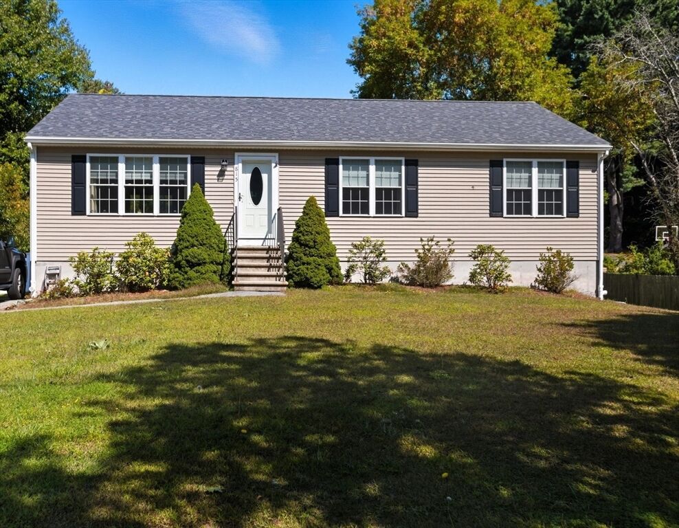 Property Photo:  815 Haverhill St  MA 01969 