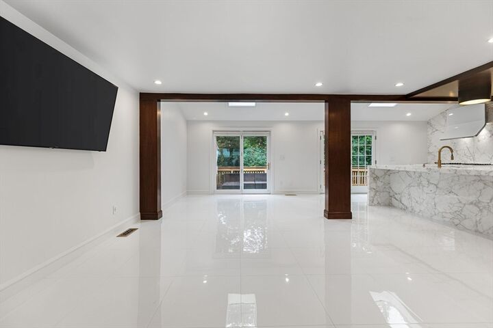 Property Photo:  4 Hadley Road  MA 02420 