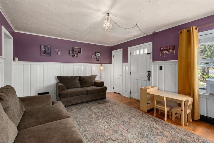 Property Photo: 14 Alhambra Circle N MA 01001