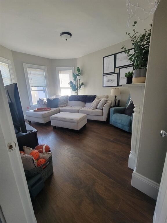 Property Photo:  10 Bellflower St 3  MA 02125 
