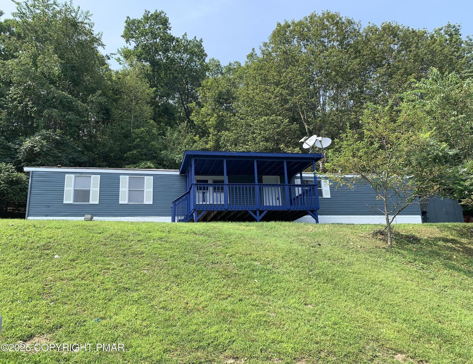 Property Photo: 153 Paul Terrace W PA 18355