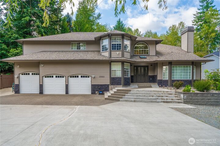 25921  Witte Road  SE  Maple Valley WA 98038 photo