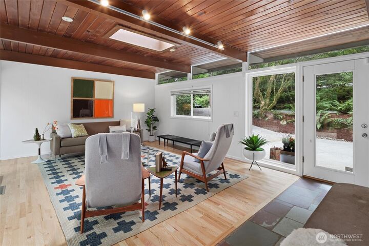 Property Photo: 2870 NE 183rd Street WA 98155