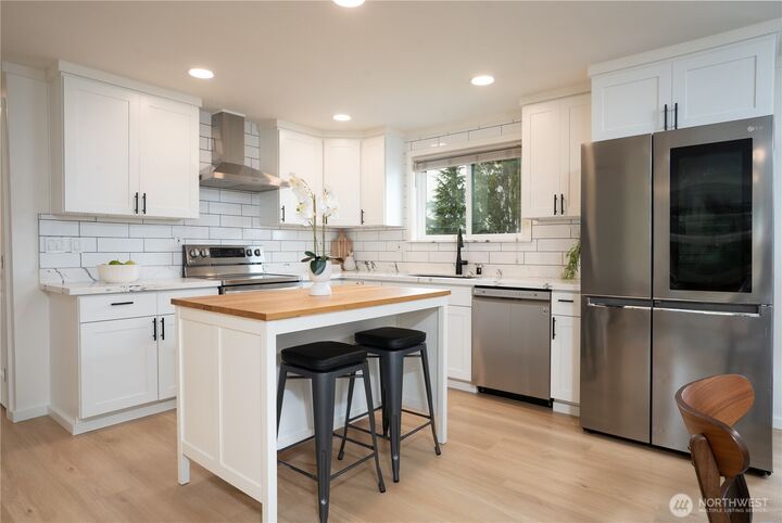 Property Photo: 8640 S Yakima Ave WA 98444
