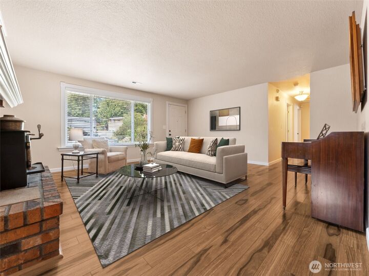 Property Photo: 11849 SE 323rd Place WA 98092