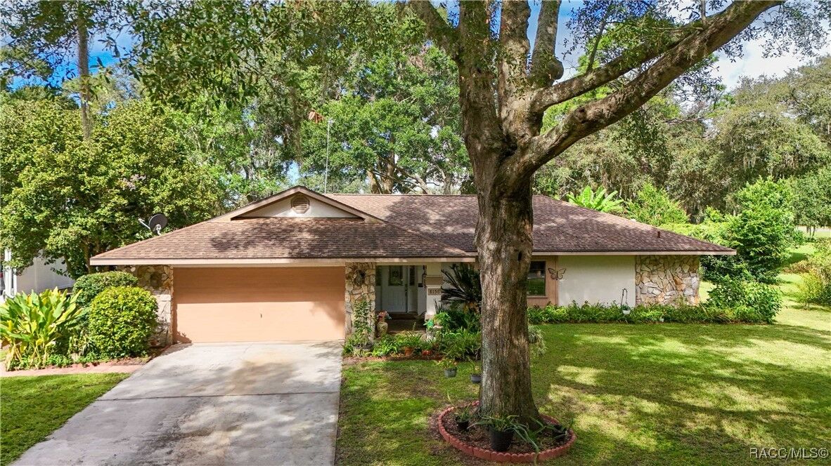 Property Photo:  8156 SW 204 Court  FL 34431 