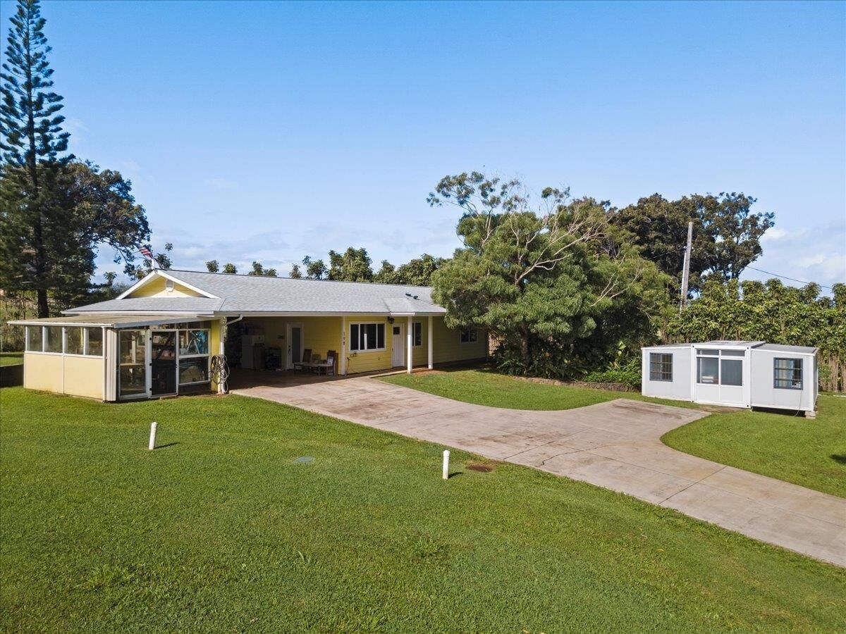 Property Photo: 200 Awalau Rd Unit B OR 97608