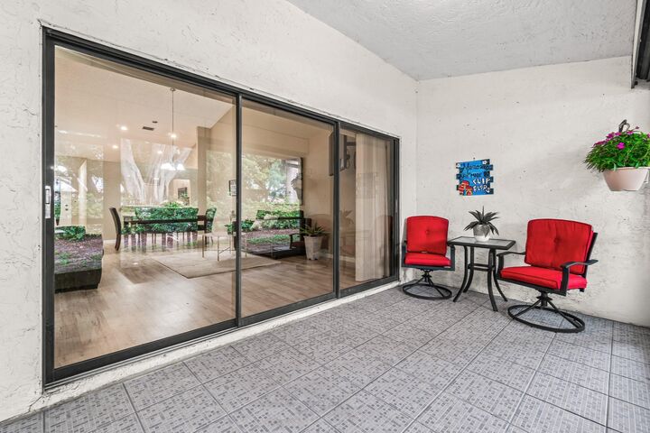 Property Photo:  9928 Pavarotti Ter 102 Terrace 102  FL 33437 