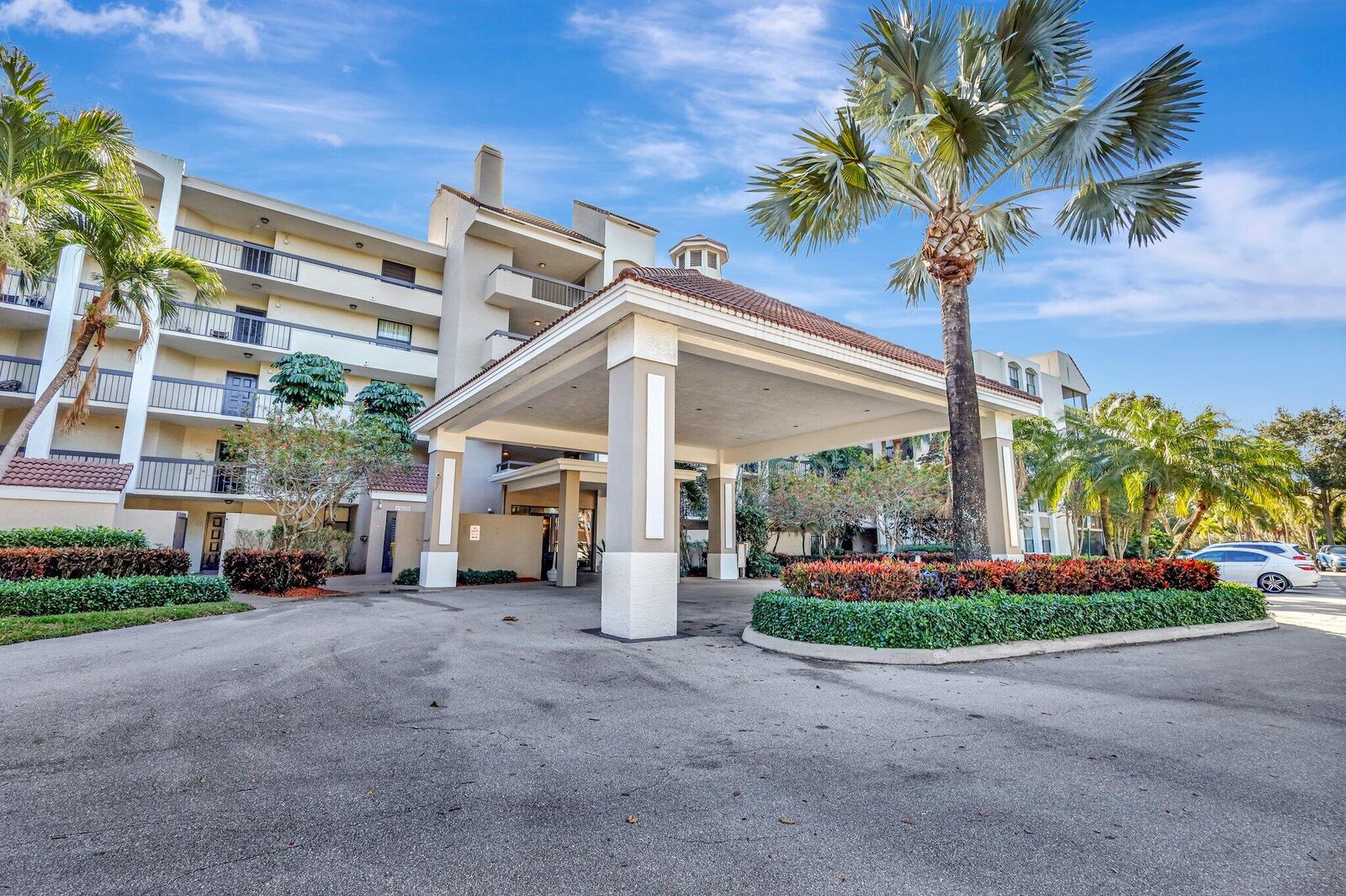 Property Photo: 1915 Lavers Circle E103 FL 33444
