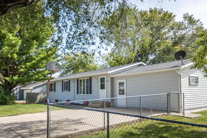 Property Photo: 956 Newman Street WI 53545