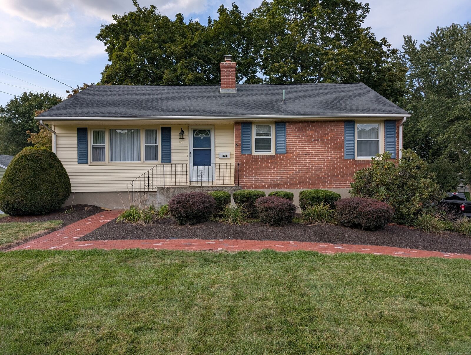 Property Photo: 431 Elm Street CT 06067
