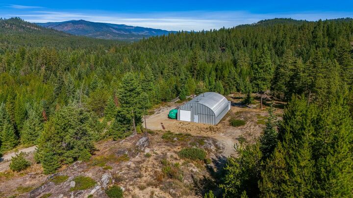 Property Photo: 1770 Highway 211 Hwy WA 99156