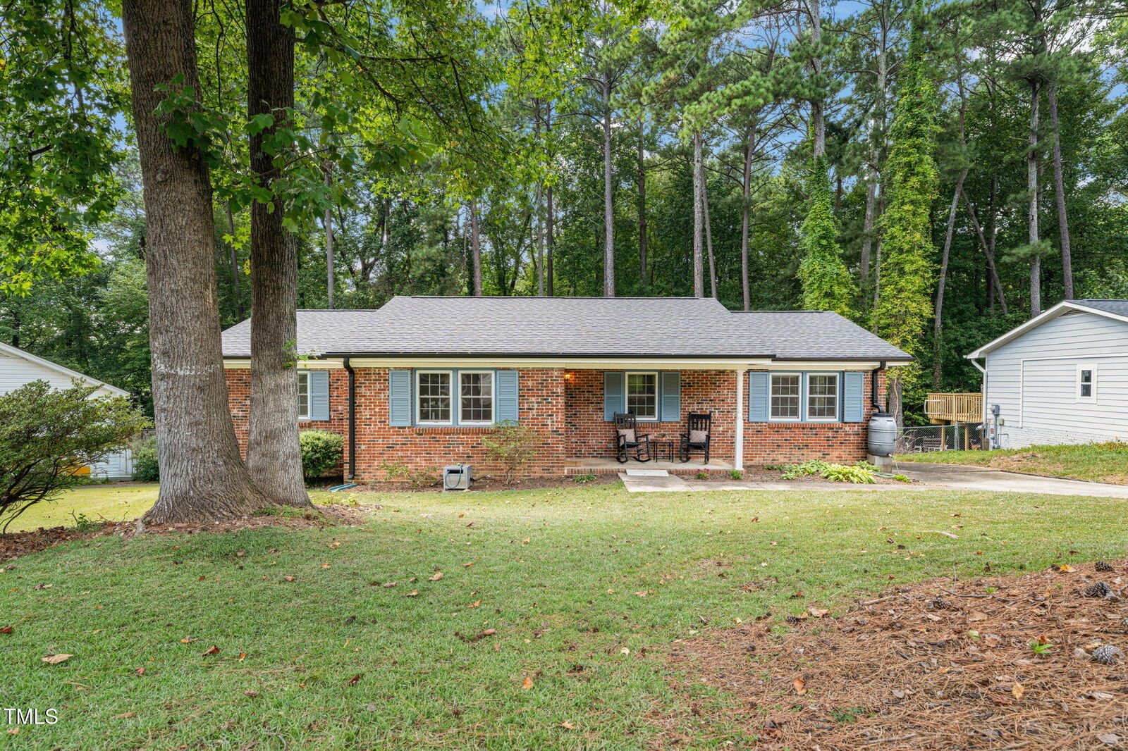 Property Photo:  608 Harvest Lane  NC 27606 