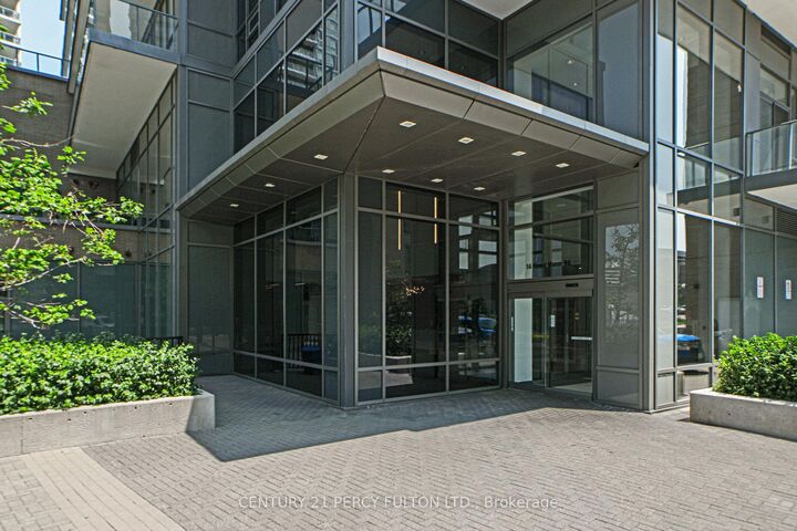 Property Photo:  56 Forest Manor Road 308  ON M2J 1M1 