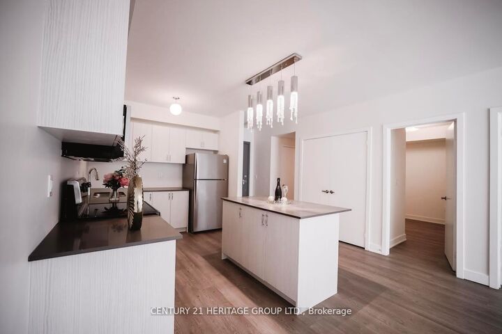 Photo de la propriété:  110 Grew Boulevard 302  ON L0E 1L0 