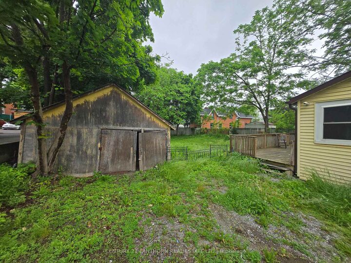 Photo de la propriété:  188 Dundas Street W  ON K8V 3R2 