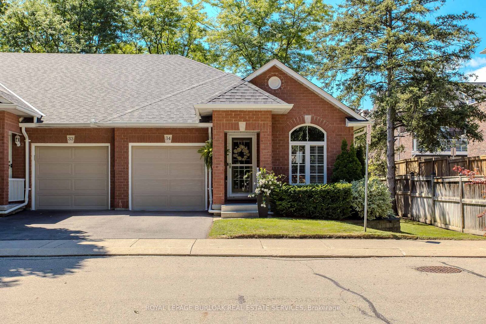Property Photo:  2350 New Street 34  ON L7R 4P8 