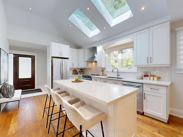 Photo de la propriété:  25 Evermede Drive  ON M3A 2S2 