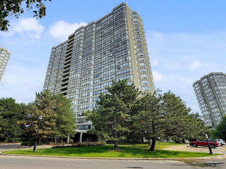 24 Hanover Road 1709  Brampton ON L6S 5K8 photo